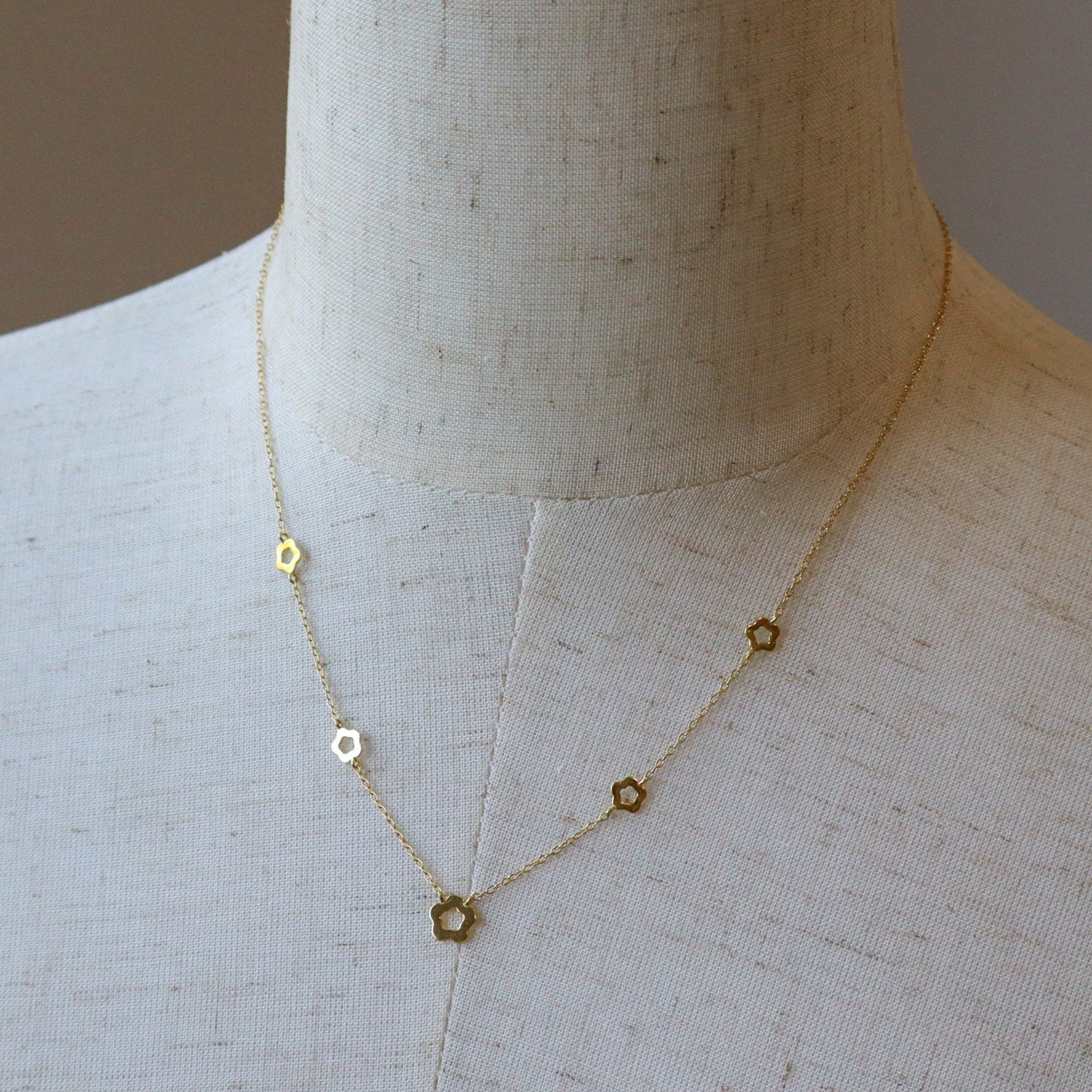 LYA - STERLING SILVER NECKLACE